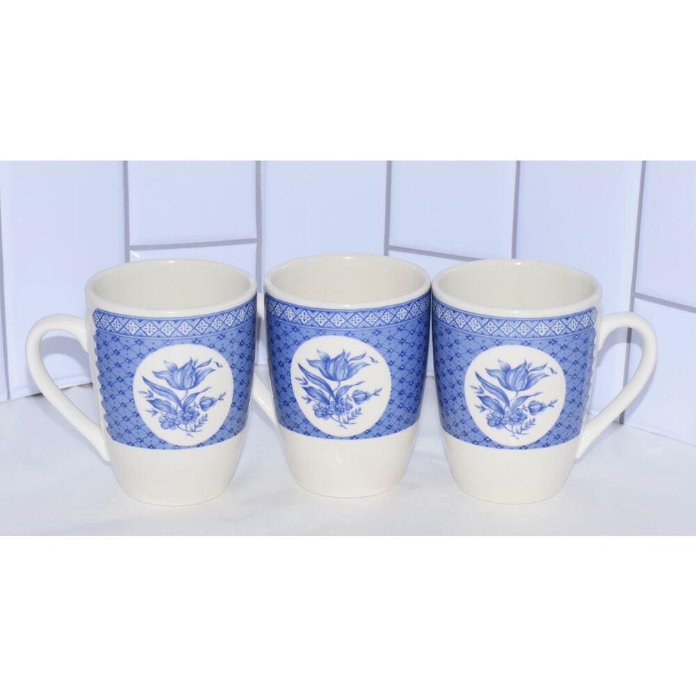Churchill Out of The Blue Tea Coffee Cups Discontinued Made in England X-3